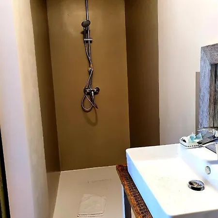 Bed & Breakfast The Project