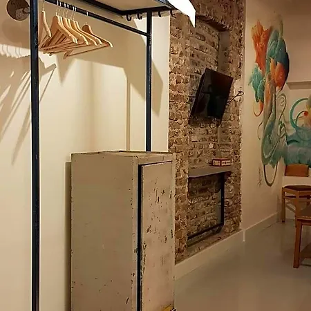 The Project Bed & Breakfast 3*